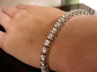 Jessica%20Tennis%20Bracelet%20010.jpg