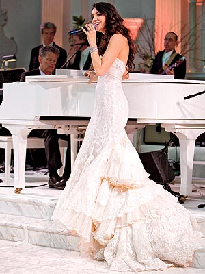 Katherine-McPhee-Joe-Buissink-wedding-3-740805436.jpg