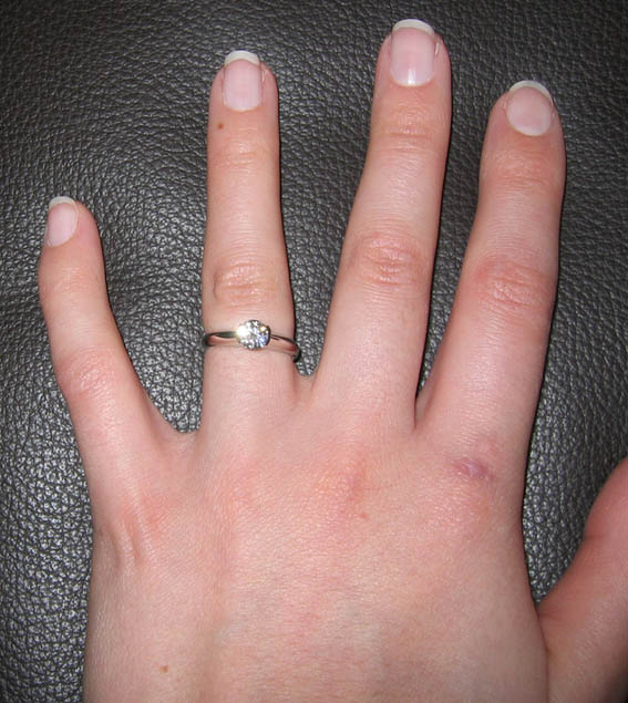 sjje.ring%20hand2.jpg