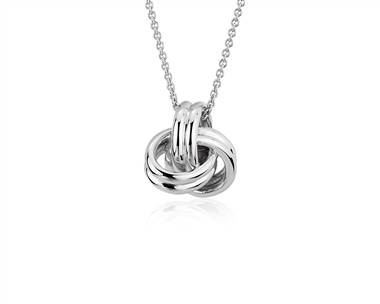18" Grande Luxe Love Knot Pendant Necklace In Sterling Silver (1 mm)