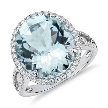 Aquamarine and Diamond Halo Ring in 18k White Gold (14x12mm)