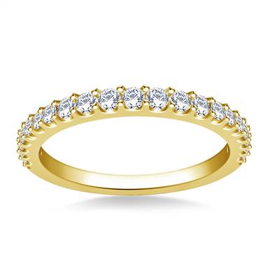Common Prong Set Graduated Round Diamond Band in 14K Yellow Gold (1/2 cttw.)