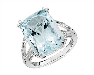 Cushion Cut Aquamarine and Diamond Cocktail Ring In 14k White Gold