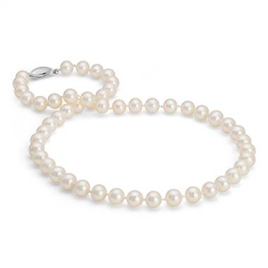 "Freshwater Cultured Pearl Strand Necklace in 14k White Gold (8.0-8.5mm)"