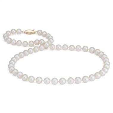 "Freshwater Cultured Pearl Strand Necklace in 14k Yellow Gold (7.5-8.0mm)"