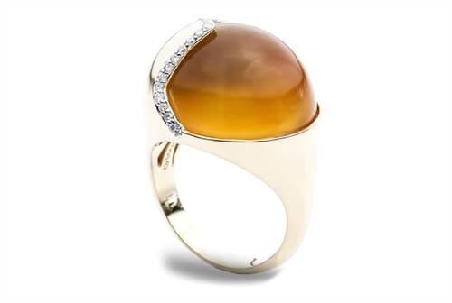 Hydra Smooth Citrine Cabochon Ring - in 18kt Yellow Gold - (0.22 CTW)