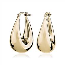 Large Oval Hoops in 14k Italian Yellow Gold | Blue Nile