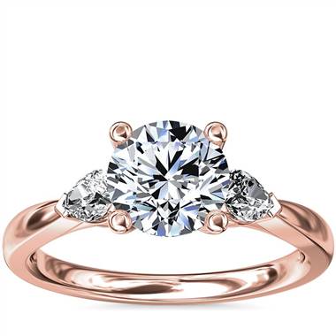 Pear Sidestone Diamond Engagement Ring in 18k Rose Gold (1/4 ct. tw.)