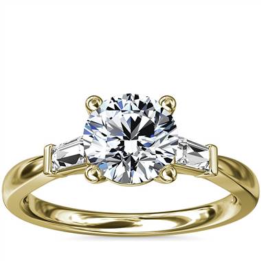 Tapered Baguette Diamond Engagement Ring in 18k Yellow Gold (1/6 ct. tw.)