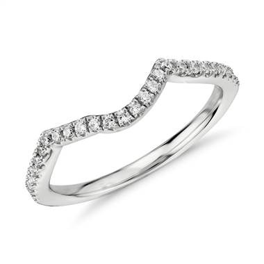 Twist Curved Diamond Ring in 14k White Gold (1/6 ct. tw.)