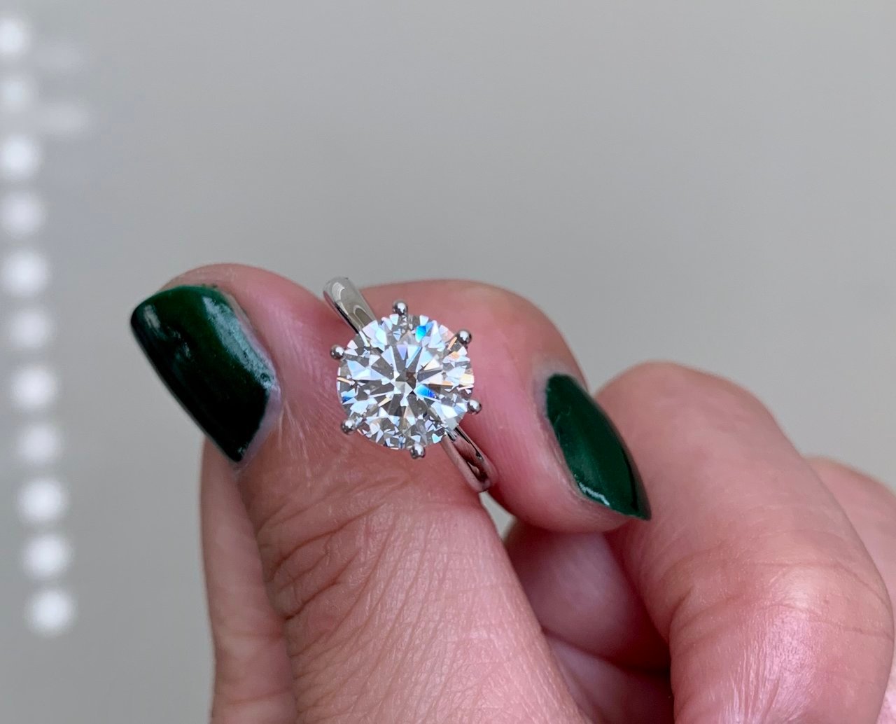Julyisjuly originally posted this stunning 2+ ct ACA Engagement Ring on the Show Me the Bling Forum at PriceScope. It would be hard to go wrong with a classically beautiful solitaire, but this one is particularly gorgeous!