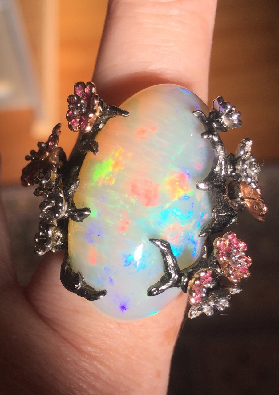 Bron357 originally posted this mega WOW opal ring on the Show Me the Bling forum at PriceScope. We, at PriceScope, know that jewelry is an art form, but this opal ring would sway the nonbeliever!