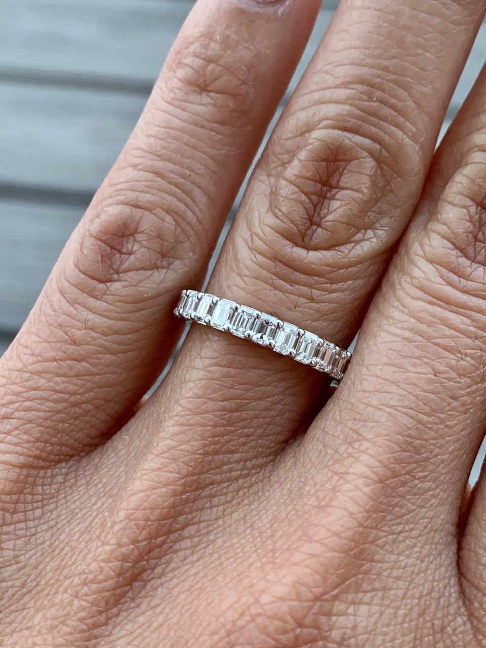 Eli22 posted this gorgeous emerald cut eternity ring on the Show Me the Bling forum at PriceScope. I love an eternity ring (who doesn’t), and this is a fantastic example of the style!