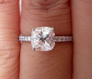 Luckysfgal originally posted this fabulous Tiffany Novo Engagement Ring on the Show Me the Bling forum at PriceScope.  There is a reason that the classics remain wildly popular. This Tiffany solitaire is absolutely stunning!