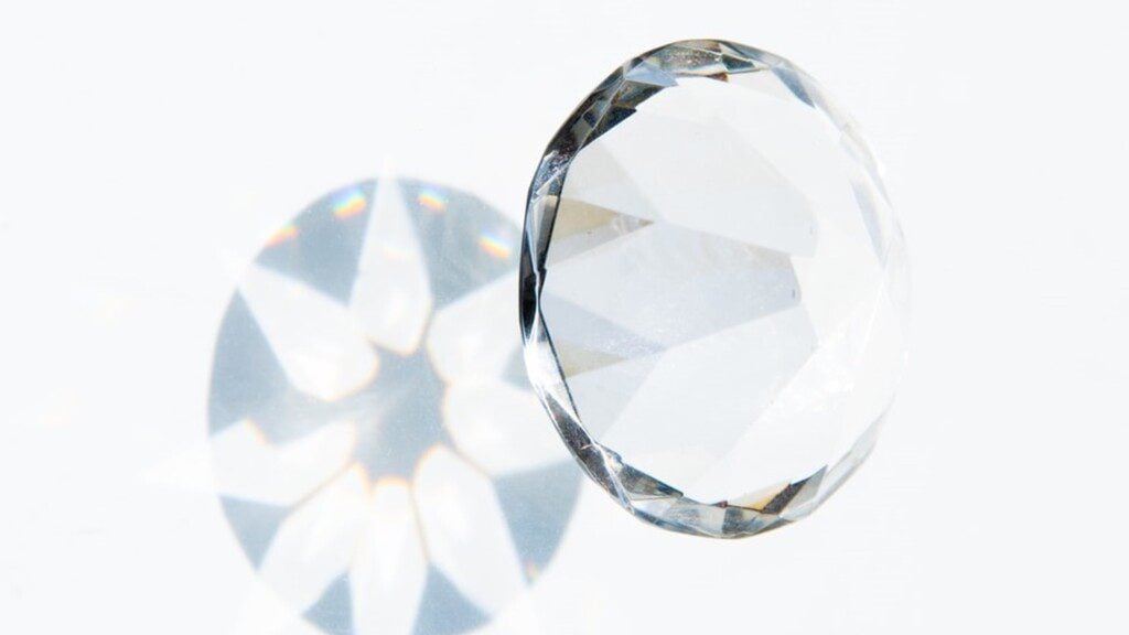 How to Tell If a Diamond Is Real — Identifying Fake Diamonds