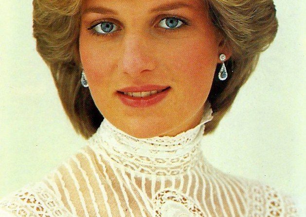 Princess Diana, Sovereign Series No. 4, Royal Family 1982, No. 60 Princess Diana. Another 21st Birthday, Portrait By Snowdon, Published By Prescott-Pickup & Co. Ltd., Made In England