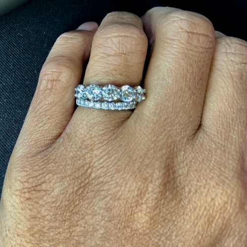 Five stone diamond ring. 