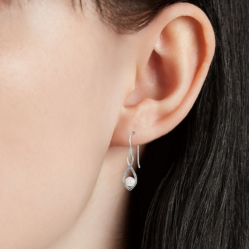 Freshwater Cultured Pearl Twisted Teardrop Earrings in Sterling Silver.