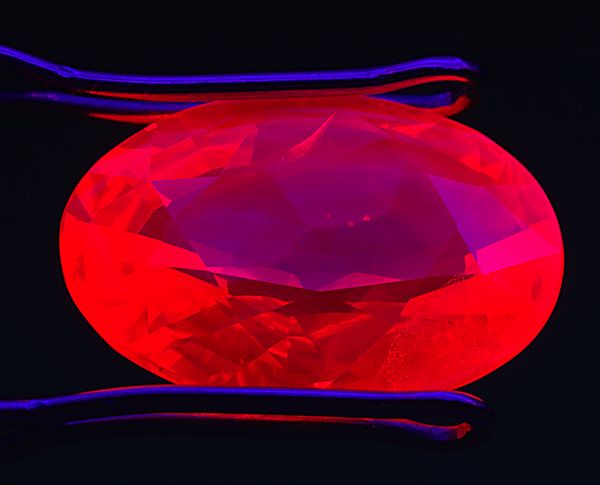 Ruby fluorescence. 