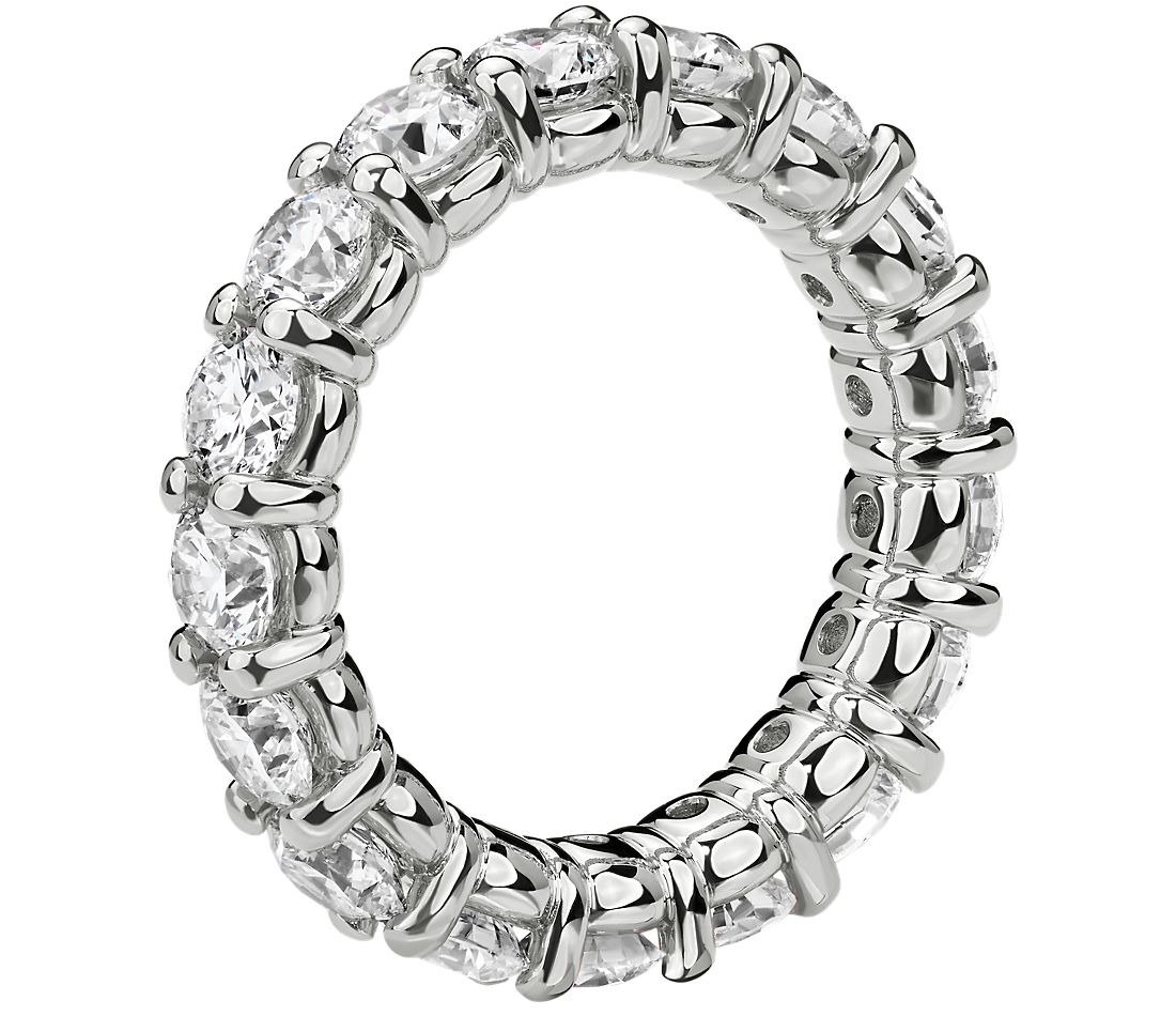 Comfort-Fit Round Brilliant Diamond Eternity Ring in 18k White Gold.