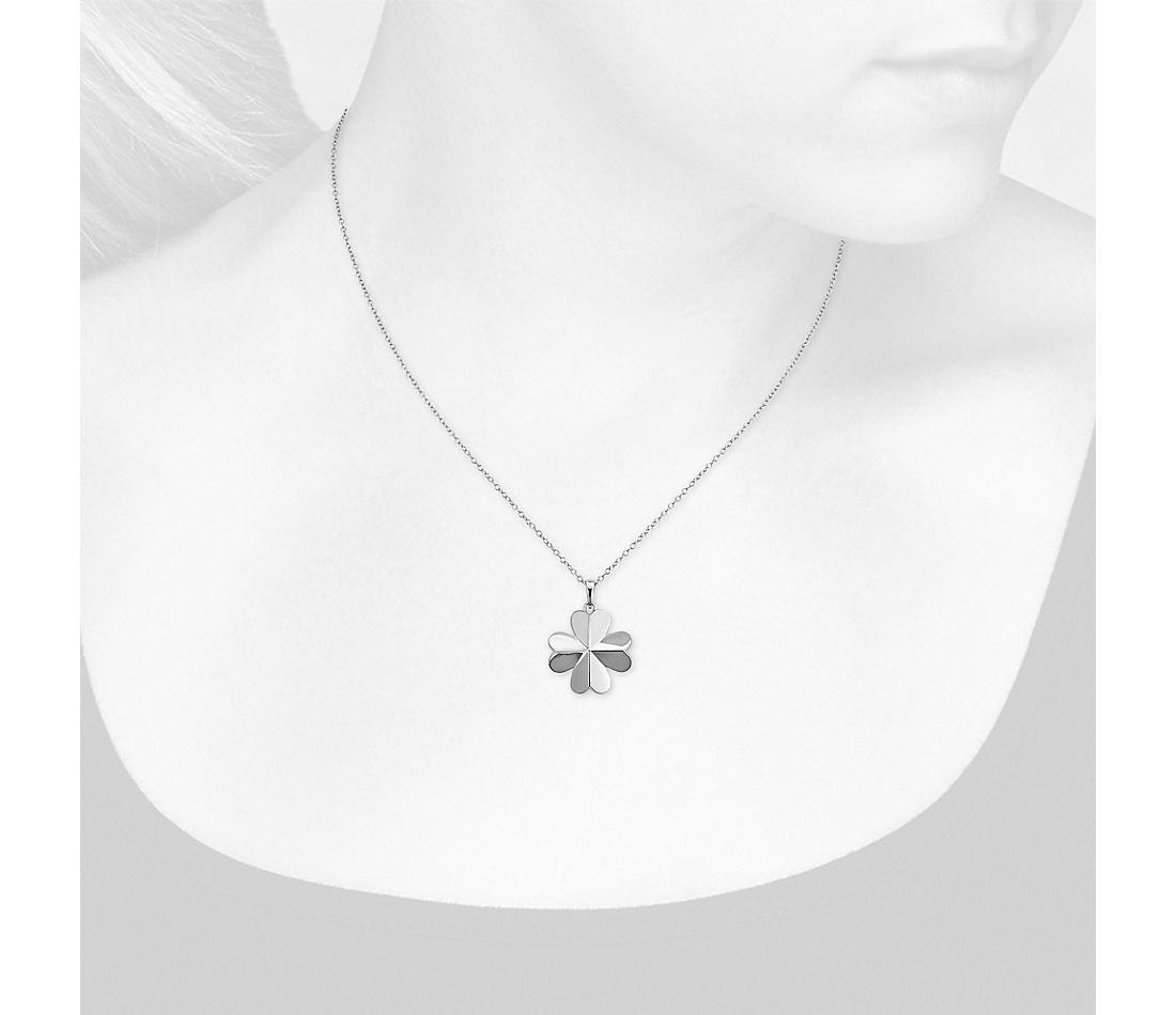 18" Four Leaf Clover Pendant in Sterling Silver.