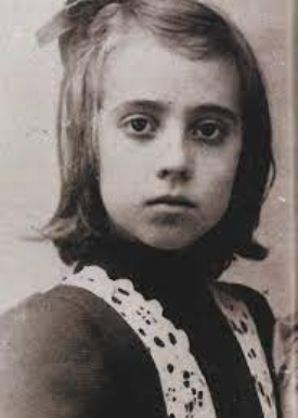 Elsa Schiaparelli as a child.
