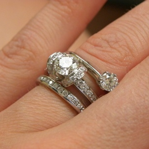 Tiffany and Co Diamond Ribbon Ring.