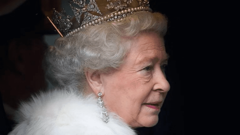 Queen Elizabeth II - Favorite Jewelry blog post