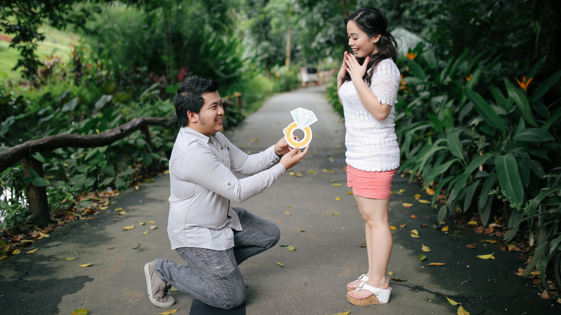 Fake engagement hotsell ring for proposal
