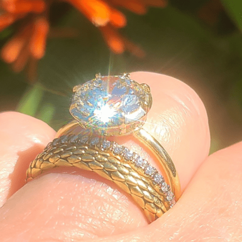 Diamond ring in yellow gold setting