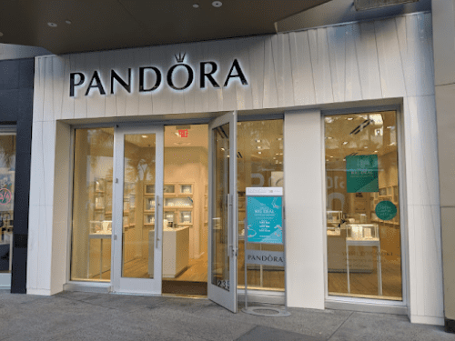 PANDORA Los Angeles storefront