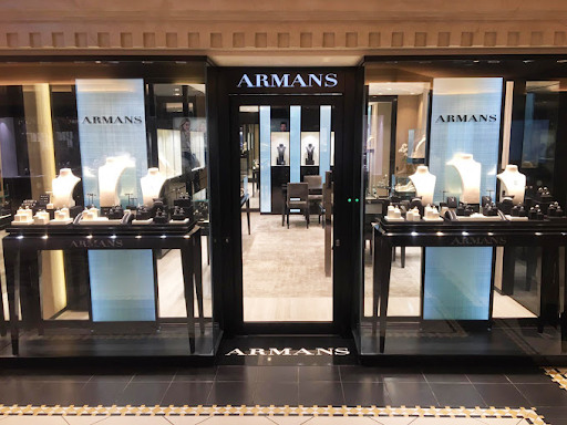 Armans Fine Jewellry's modern storefront