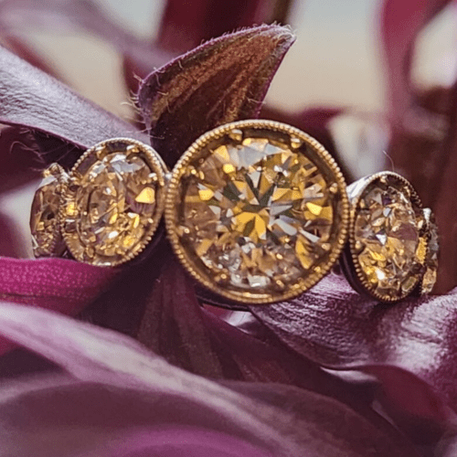 Graduated 5-Stone Diamond Ring