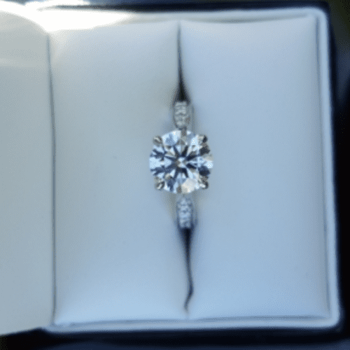 Diamond engagement ring