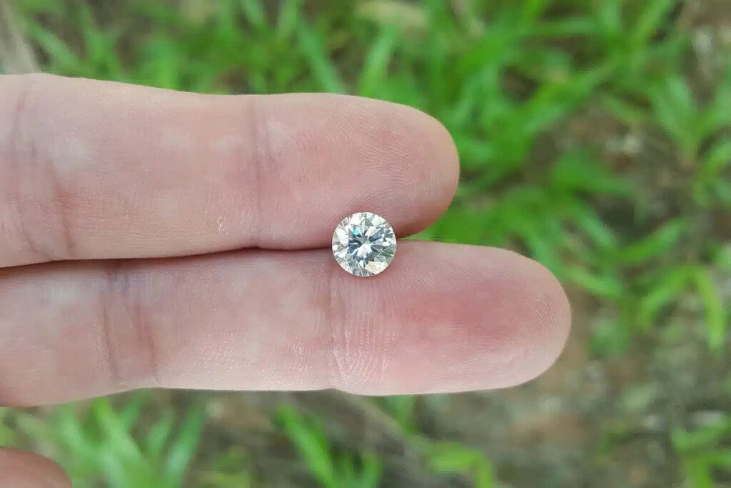 Synthetic Moissanite